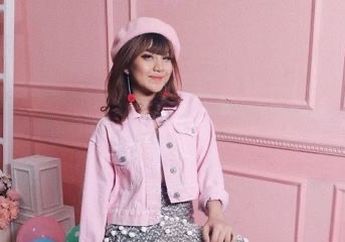 Ghea Indrawari Unggah Foto Rayakan Hari Valentine Bareng Jin BTS, Netizen Sebut Sang Penyanyi Halu: Semangat Halunya Kak