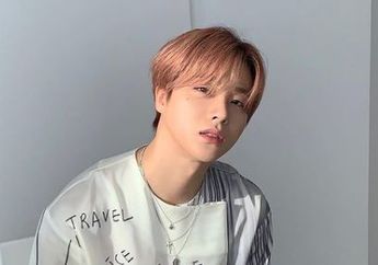 Unggahan Jinhwan iKON Bikin Penggemar Penasaran Setengah Mati, Donghyuk Ikut Komentar: Mari Bekerja Keras!