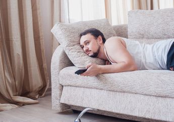 5 Shio Paling Malas Gerak, Jarang Keluar Rumah, Hobinya Rebahan di Kasur dan Scrolling Handphone