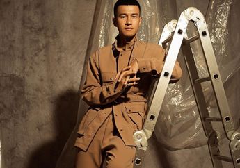 Cakep-cakep Tak Gengsi Jualan Gas Elpiji dan Koran Bekas, Herjunot Ali Ngaku Pernah Hidup Melarat Sampai Mengais Makanan Sisa di Tong Sampah London: Tempat Sampahnya Kita Buka!