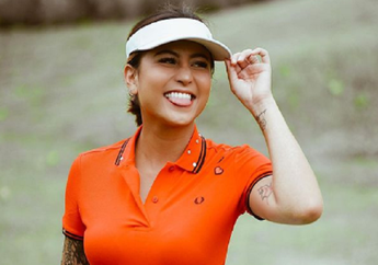 Pernah Jadi Kontroversi hingga Akhirnya Aktif Jadi Relawan Kemanusiaan, Awkarin Tulis Pesan Menyentuh untuk Relawan : I'm Holding Back My Tears..