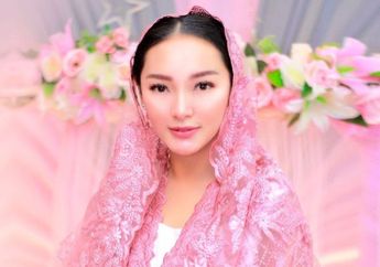 Naik Tahta Jadi Permaisuri Sirajuddin Mahmud dengan Harta Duniawi Rp 34 Miliar, Zaskia Gotik Ternyata Miliki Kisah Masa Lalu Pahit, Pernah Jadi Tukang Cuci Piring Demi Menyambung Hidup!