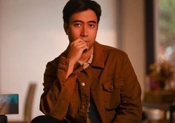 Bagikan Ucapan Selamat Tahun Bagi Febby Rastanty, Vidi Aldiano Tak Lupa Beri Wejangan Monohok Bagi sang Aktris : Jangan Lupa Urusin Hati Diri Sendiri