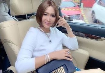 Inul Daratista Beraksi Lagi! Kali Ini sang Biduan Unggah Video Kocak &lsquo;Cara Cepat Turunkan Lemak&rsquo; Versi Suami dan Anak Lelakinya, Netizen: Tolong Ngakak Banget