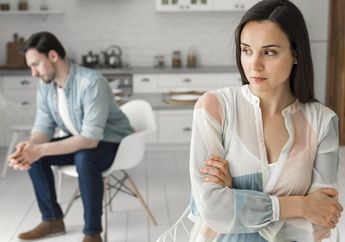 Artis Inisial B dan L Diramal Bercerai, Pembaca Tarot Koko Anthony: Rumah Tangga Mereka Berjalan dengan Drama untuk Menutupi Aib