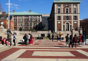 5 Arti Mimpi Diterima Masuk Kampus di Amerika, Ternyata Jadi Pertanda Ingin Mendapat Pengakuan dari Hal Ini, Simak Penjelasannya