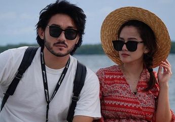 Bak Sedang Abadikan Potret Pre-Wedding Bersama Citra Monica Sambil Ucapkan Tahun Baru Imlek, Unggahan Ifan Seventeen Dibanjiri Komentar: Biasanya Kalau Mirip Itu Jodoh!