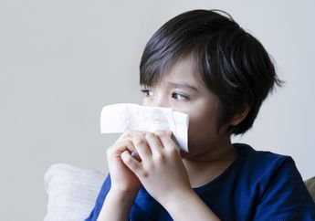 6 Cara Pertolongan Pertama Saat Anak Mimisan dan Kenali Penyebabnya