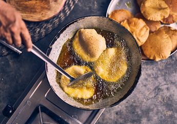 Ajaib! Cuma Modal Bahan Dapur yang Murah Meriah Ini, Minyak Goreng Bekas Bisa Jernih Kembali, Buktikan Sendiri!