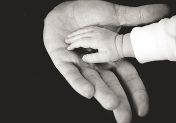 Cinta Terlarang Ayah dan Putri Kandung, Nekat Menikah Sedarah Hingga Lahirkan Anak, Akhir Kisahnya Tragis Tak Ada Satupun yang Selamat