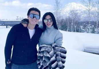 Syahrini Pancarkan Aura Keibuan Saat Momong Bayi Berdarah Jepang di Hari Anniversary, Netizen Justru Salfok Lihat Wajah Reino Barack yang Semringah: Sepertinya Kode ke Istri