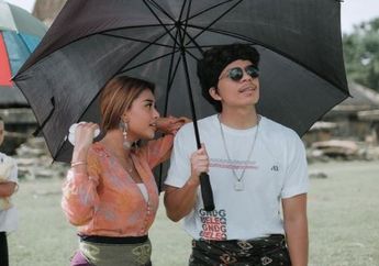 Isyaratkan Orang Tuanya Tak Hadir Saat Melamar Aurel Hermansyah, Atta Halilintar: Doain Aja!