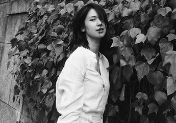 Parasnya Tak Berubah Bak Vampir Meski Sudah Jadi Ibu Satu Anak, Intip 5 Potret Laura Basuki yang Awet Muda