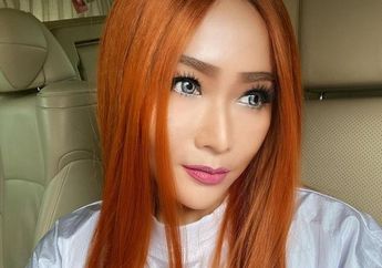 Penampilannya di Atas Panggung Selalu Maksimal, Intip Penampilan Inul Daratista Saat Kenakan Dress Mini di Acara LIDA 2021!