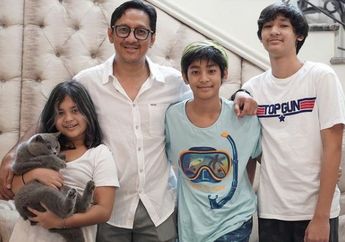 Harta Duniawinya Tembus Rp 21,3 Miliar sampai Dijuluki Sultan Bintaro, Andre Taulany Tetap Ogah Kabulkan Semua Permintaan Anaknya : PS 5 sama iPhone 12 Gak Dibeliin sama Ayah...