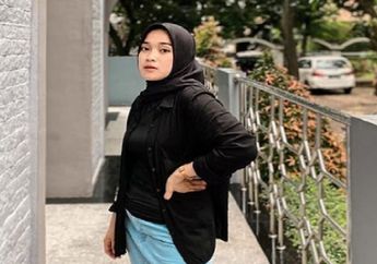 Unggah Foto Liburan ke Pantai Bareng Dua Buah Hatinya, Ririe Fairus Justru Panen Doa dan Dukungan dari Netizen: Bahagia Terus Ya Orang Baik..