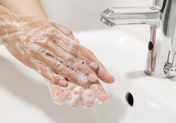 Sering Cuci Tangan Itu Baik, Tapi Justru Bisa Sebabkan Kerusakan Kulit! Bagaimana Cara Mencegahnya?