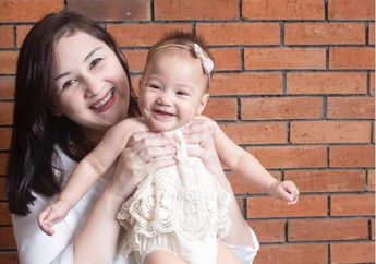  Sudah Genap 10 Bulan Usia Anak Bungsunya, Begini Cerita Mona Ratuliu Tentang Pekembangan Baby Numa Kamala Srikandi yang Bikin Sang Ibu Tak Percaya