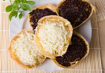 Praktis Bisa Pakai Teflon, Yuk Simak Resep Membuat Martabak Manis Lembut dengan Aneka Toping