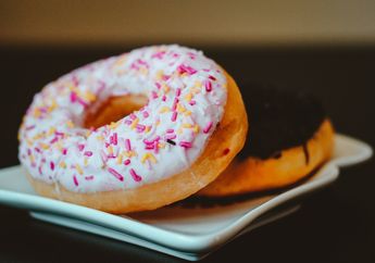 Butuh Camilan Tanpa Minyak? Donat Panggang Cokelat Bisa Jadi Solusi, Intip Cara Bikinnya