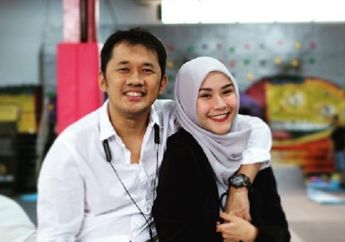 Imejnya Galak saat di Lokasi Syuting, Zaskia Adya Mecca Tunjukkan Sisi Lain Hanung Bramantyo: Merapat ke Sini