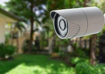 Pasang CCTV Buat Tangkap Pencuri, Suami Ini Malah Pergoki Istri Lagi Main Gila dengan Pria Lain, Auto Tantrum