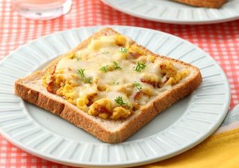 Bosan dengan Nasi? Yuk Kreasikan Roti Gandum dengan Scramble Egg Cheese Melt Ini!