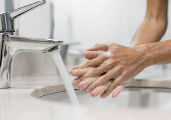 Mulai dari Terkena Covid-19 hingga Kulit Rusak, Ini Akibatnya Kalau Kamu Tidak Mencuci Tangan Setelah Gunakan Toilet!