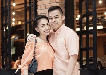 Lahirkan Anak Ketiga, Kezia Karamoy Ungkap Axcel Narang Ikut Temani Proses Persalinan hingga Rela Terjaga : Gak Tidur Tapi Tetep Ngelawak Biar Aku Terhibur