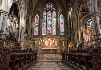 Paskah 2021 Akan Segera Tiba! Berikut Tradisi Perayaan Paskah di 5 Negara Besar di Dunia, Mulai dari Membentangkan Karpet hingga Disalib