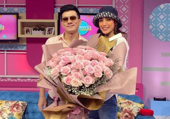 Bak Ketiban Durian Runtuh Usai Hatinya Remuk Ditinggal Richard Kyle, Jessica Iskandar Auto Girang Nggak Karuan Saat Diberi Hadiah Black Card hingga Mobil Super Mewah dari Pemilik Holywings ini!