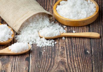 Bukan Cuman Mengobati Sakit Gigi, Berkumur dengan Air Garam Ternyata Juga Bisa Mengobati Penyakit Ini!