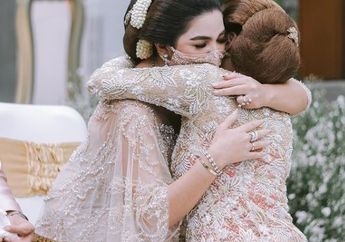 Ditinggal Anak Gadisnya yang Sudah Jadi Nyonya Halilintar, Ashanty Ungkap Penyesalannya saat Awal Menikah Dulu : Aku Keinget Almarhum Mamaku