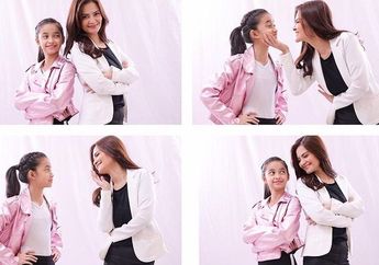 Cut Tari Pajang Foto Bareng Anak Gadisnya yang Beranjak Dewasa, Netizen Puji Kecantikan Buah Hati sang Aktris yang Mirip Ibunya hingga Disebut Seperti Kakak Beradik