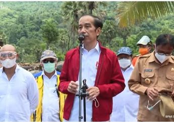 Video Presiden Joko Widodo Saat Menangis Tersedu-sedu di Lokasi Bencana Banjir NTT Jadi Viral, Sikap Sang Ajudan Langsung Jadi Sorotan hingga Diberi Pujian Setinggi Langit oleh Netizen: Hebat!