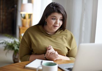 Menurut Penelitian, Pekerjaan Kamu Bisa Jadi Penyebab Berat Badan Bertambah, Ternyata Karena Hal Ini!