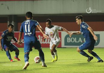 Hasil Piala Menpora 2021 - Gol Krusial Frets Butuan Bawa Persib Pecundangi PSS di Sleman