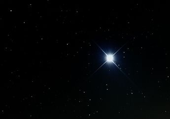 Mengenal Sirius, Bintang Ganda yang Disebut di Surat An-Najm Al-Qur'an