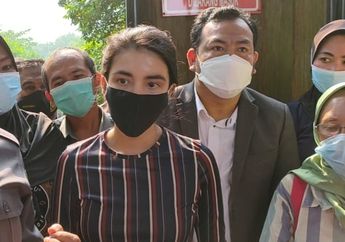 Adu Mulut dengan Ibu Atalarik Syach Saat Penjemputan Kedua Anaknya, Tsania Marwa: Anak Anda Melarang Saya Ketemu!