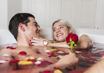 'Ibu dan Paman Mandi Bersama' Bocah 4 Tahun Ungkap Perbuatan Mesum Orang Tuanya saat Ditinggal Dinas, Suami Kaget Dapati Istrinya Selingkuh dan Berhubungan Badan Berkali-kali