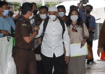 Alasan Usia Menjadi Bahan Pertimbangan Majelis Hakim Jadikan Mark Sungkar Tahanan Kota