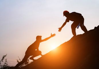 Tak Melulu Pertanda Buruk, Inilah 5 Arti Mimpi Mendaki Gunung Menurut Primbon Jawa yang Ternyata Berkaitan dengan Kesuksesan