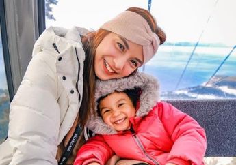 Dampingi Nastusha Sekolah Online, Chelsea Olivia Ceritakan Tingkah sang Putri Ketika Belajar yang Bikin Warganet Gemas