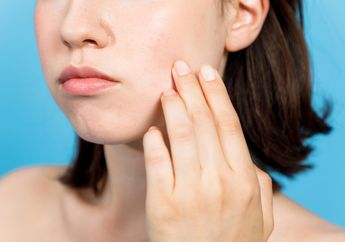 Kulit Kering Bikin Enggak Pede, Yuk Ketahui 4 Penyebabnya!