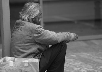 Bak Ketiban Durian Runtuh, Mengira Ayahnya Punya Utang di Bank, Anak Pengemis Ini Syok saat Tahu Peninggalan Orang Tuanya Capai Rp 20 Miliar: Kami Tidak Percaya