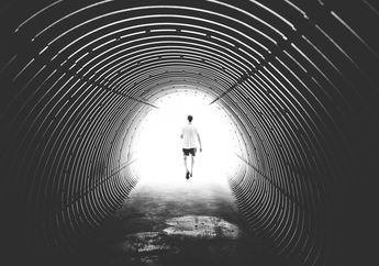 Gelap dan Menyeramkan, Ini Beragam Arti Mimpi Tentang Terowongan yang Ternyata Tak Selalu Pertanda Buruk