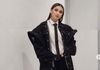 Ayu Ting Ting Kesal Disebut Bawa Masalah di Kotanya Gegara Tahun Lahirnya Dikaitkan dengan Kolor Ijo dan Babi Ngepet, Deddy Corbuzier Malah Tuduh Sang Biduan Bikin Seret Jodoh: Lu Bawa Sial Lu!