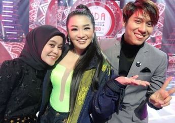 Heboh Rizky Billar dan Lesty Kejora Bakal Menikah, Fitri Carlina Siap-siap Bikin Seragam Kondangan: Yeay OTW Penjahit