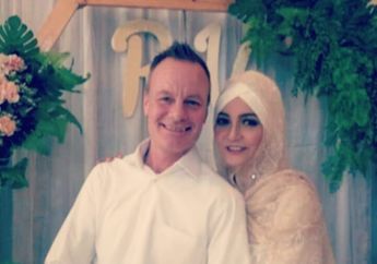 Nikah Lagi ke-4 Kalinya dengan Bule Tampan, Artis Senior ini Ternyata Punya Masa Lalu Kelam sampai Pilih Kawin Cerai, Terungkap Kisah Mirisnya!