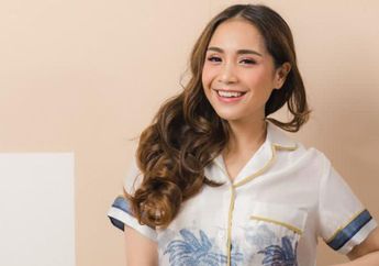 Uang Rp 3 Jutaan Berubah Jadi Kaus Putih Oblong Berlubang yang Dipakai Nagita Slavina, Netizen: Gue Sebagai Rakyat Jelata Sesak Lihat Harganya!